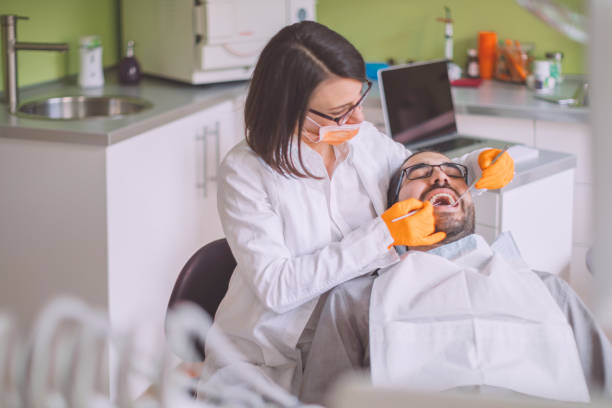 Best Emergency Tooth Extraction in Evadale, TX